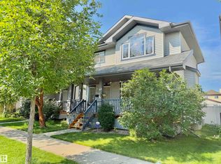 7622 Schmid Cres NW, Edmonton, AB T6R 0K8