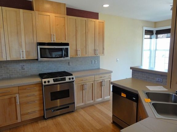 4th image of 11460 Cartier Ln