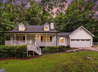806 Valley Run Dr, Bremen, GA 30110