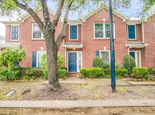 914 W Heights Hollow Ln, Houston, TX 77007