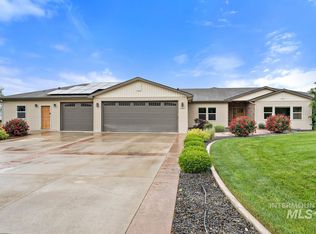 1915 N Mountain Vista Ln, Star, ID 83669