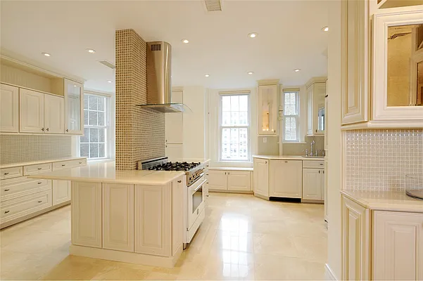 Sold by Douglas Elliman | media 4