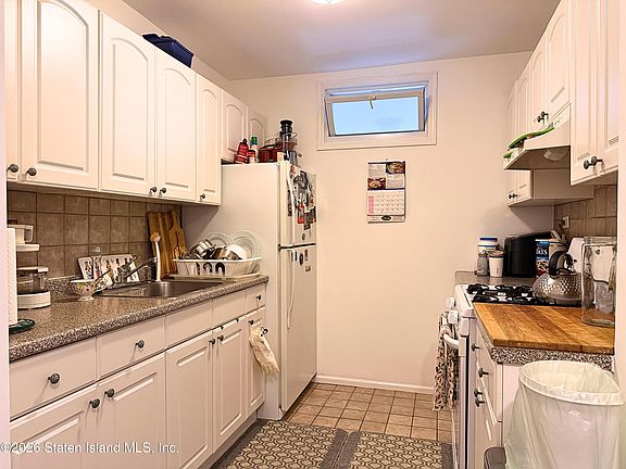 5th image of 55 Austin Pl APT 4W