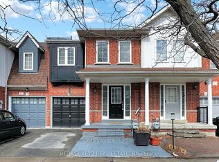 1609 Avonmore Sq, Pickering, ON L1V 7H4