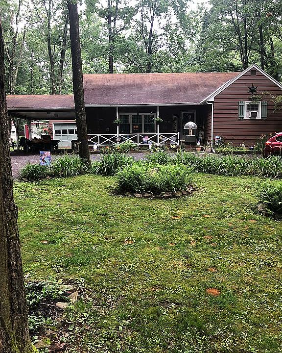 2nd image of 113 Dogwood Ln