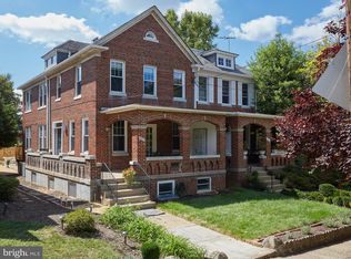 3828 Garfield St NW, Washington, DC 20007