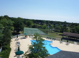 65 Village Cir W, Manorville, NY 11949