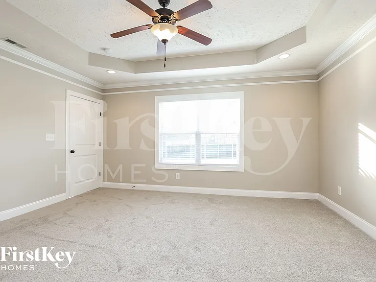 1032 Henry Place Blvd — Photo 9