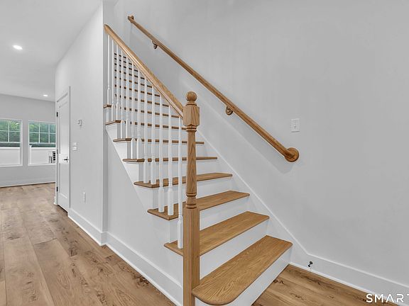5th image of 138 Boston Post Road #17