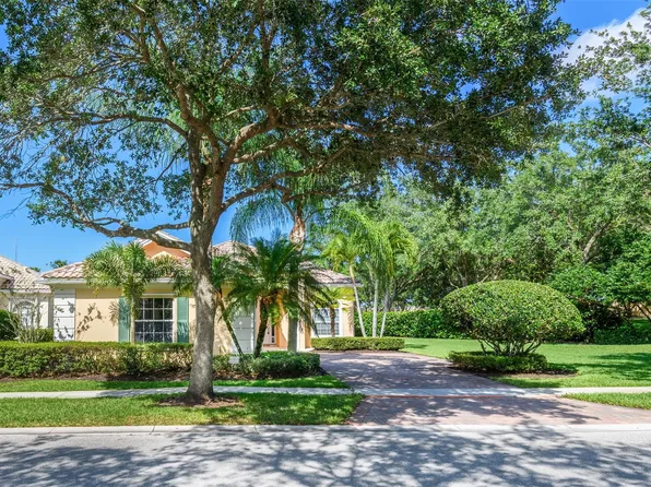 8019 Nevis Pl, Wellington, FL 33414