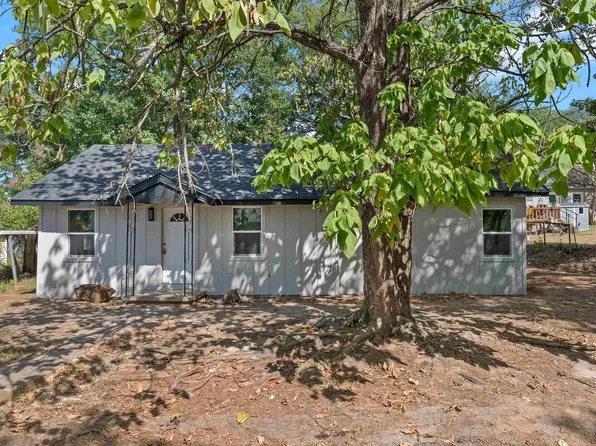 501 Arcola, Overton, TX 75684