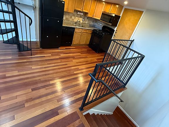 5th image of 108 Langton St #2