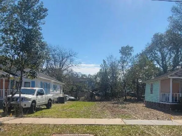 208 Tennessee Avenue, Wilmington, NC 28401