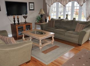 917 Maple Ave, Linden, NJ 07036