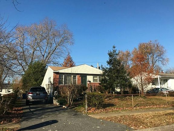 5th image of 305 David Hall Rd