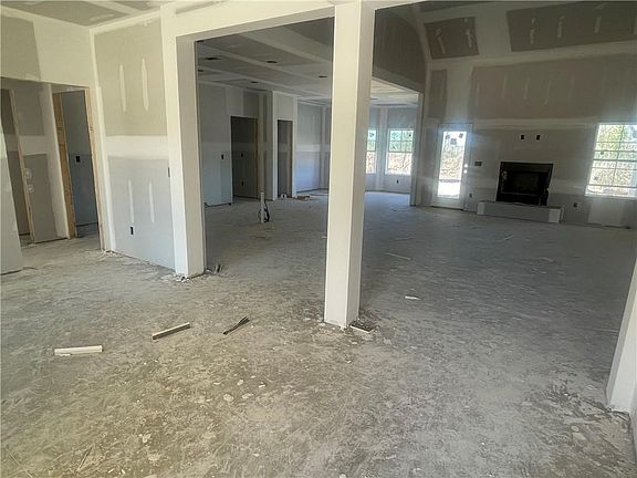 2nd image of 13056 Highway 51