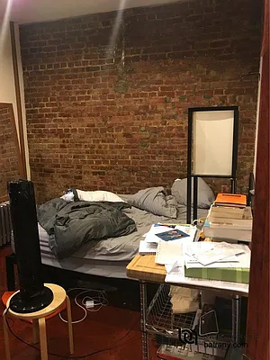 Rented by Batra Group Inc | media 16