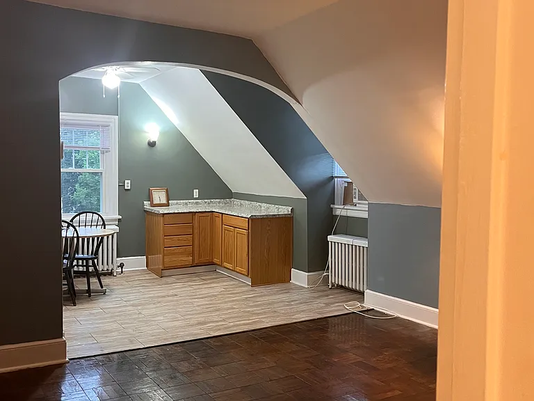 112 N Harrisburg St #6 — Photo 4