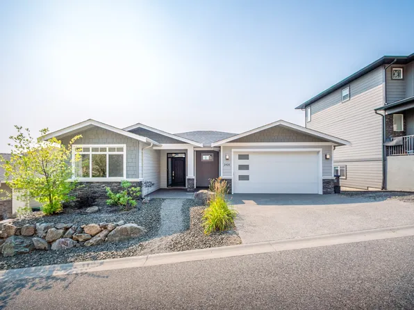 2420 Tallus Heights Dr, West Kelowna, BC V4T 3M2