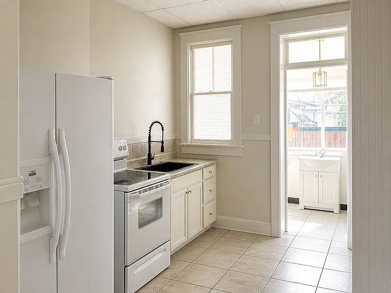 212 W Evans Ave — Photo 9