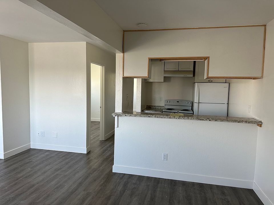 1st image of 1236 Quincy Dr APT 3