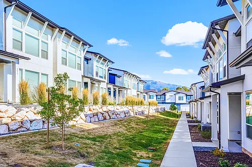 Vista Ogden Townhomes Photo 1