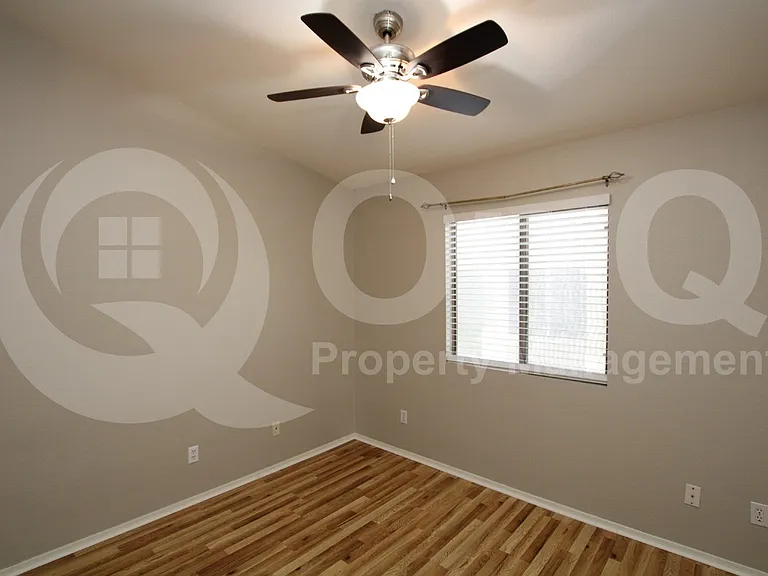 1172 W 18th Ave — Photo 12