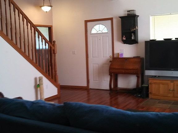 3rd image of 700 E Elma Ave