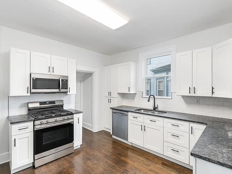 5123 Glenshade Ave — Photo 8