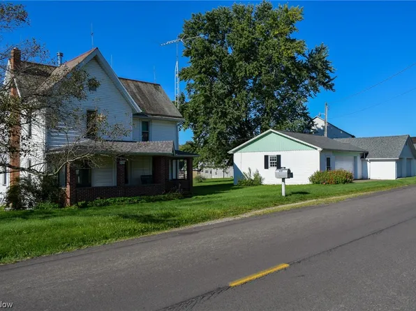 9170 Dundee Wilmot Rd NW, Beach City, OH 44608