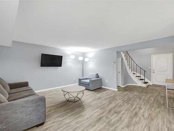 4th image of 1931 King James Pkwy APT 330