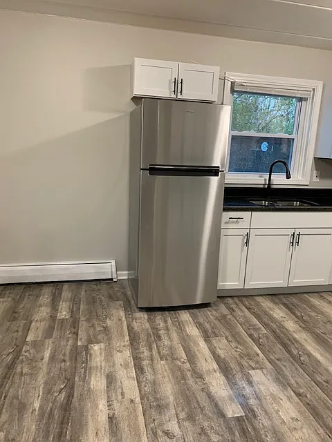 1 bed, 900 sqft, $1,200 — Photo 4