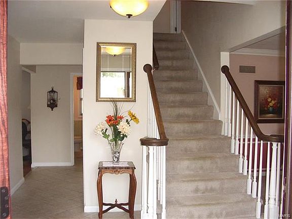 5th image of 808 Hollyridge Dr