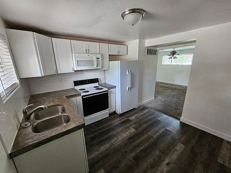 580 S 470 E #1 — Photo 3