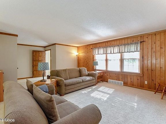 3rd image of 2981 Kirk Ct