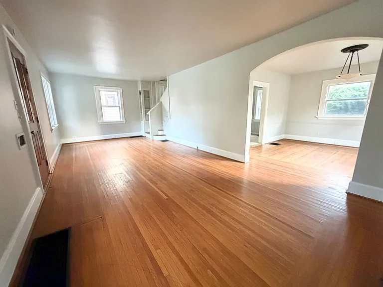 1750 Avonlea Ave — Photo 4