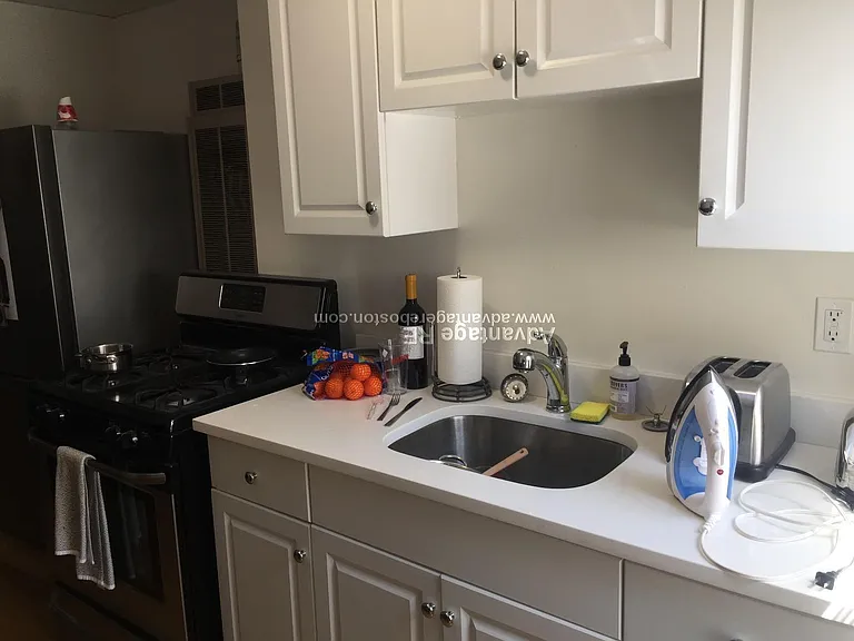 10 Wiget St #8 — Photo 10
