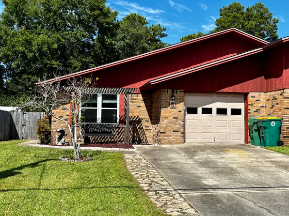 9 12th Ave, Shalimar, FL 32579