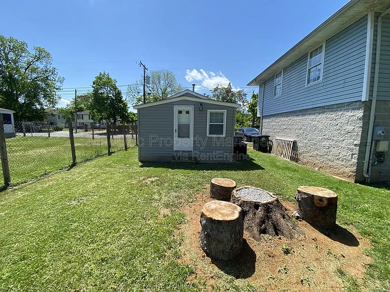 419 Palmer St — Photo 13