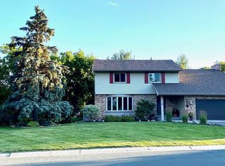 1312 Wynridge Dr, Arden Hills, MN 55112