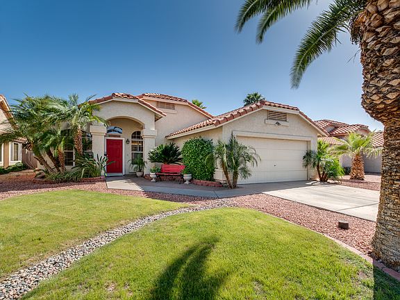 3rd image of 3437 E Tonto Ln