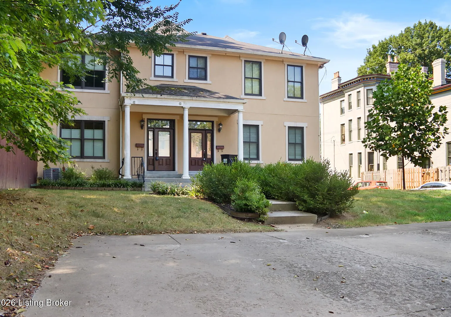 2 bed, 2.5 bath, 1431 sqft, $1,990 — Photo 4