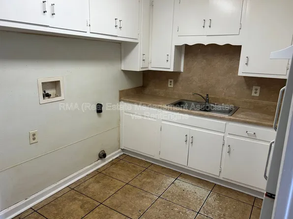 118 Quincy Ave APT C, Griffin, GA 30223