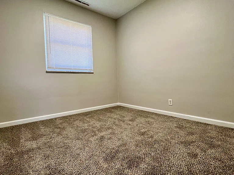 42 York Port Dr #42 — Photo 7