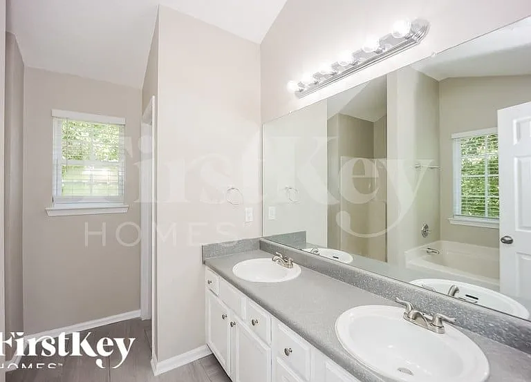 205 McIntosh Ct — Photo 11
