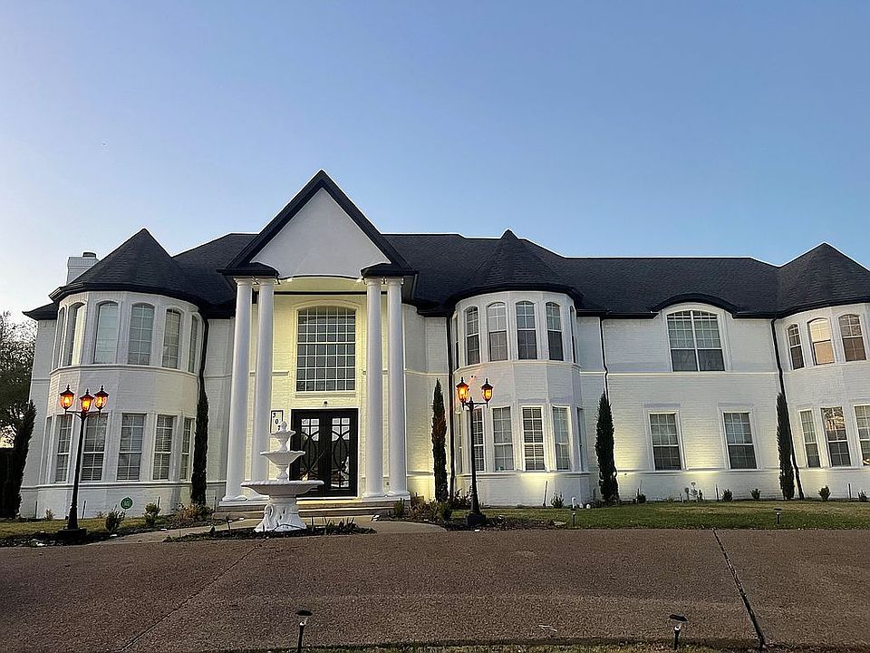 1st image of 307 Meadow Dr