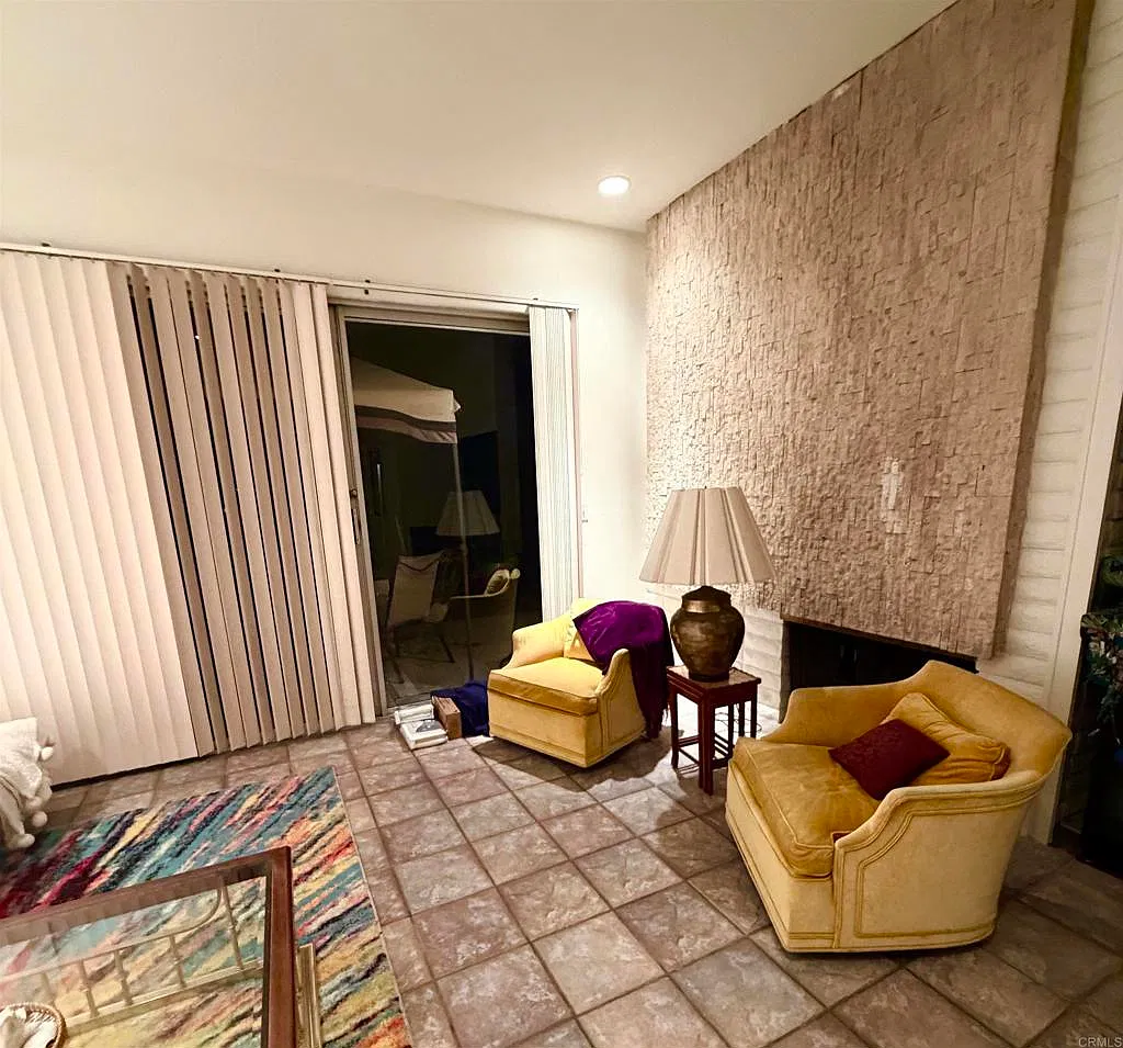 3 bed, 2156 sqft, $5,000 — Photo 3