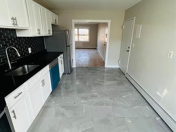 3rd image of 31 Farnham Ave #46