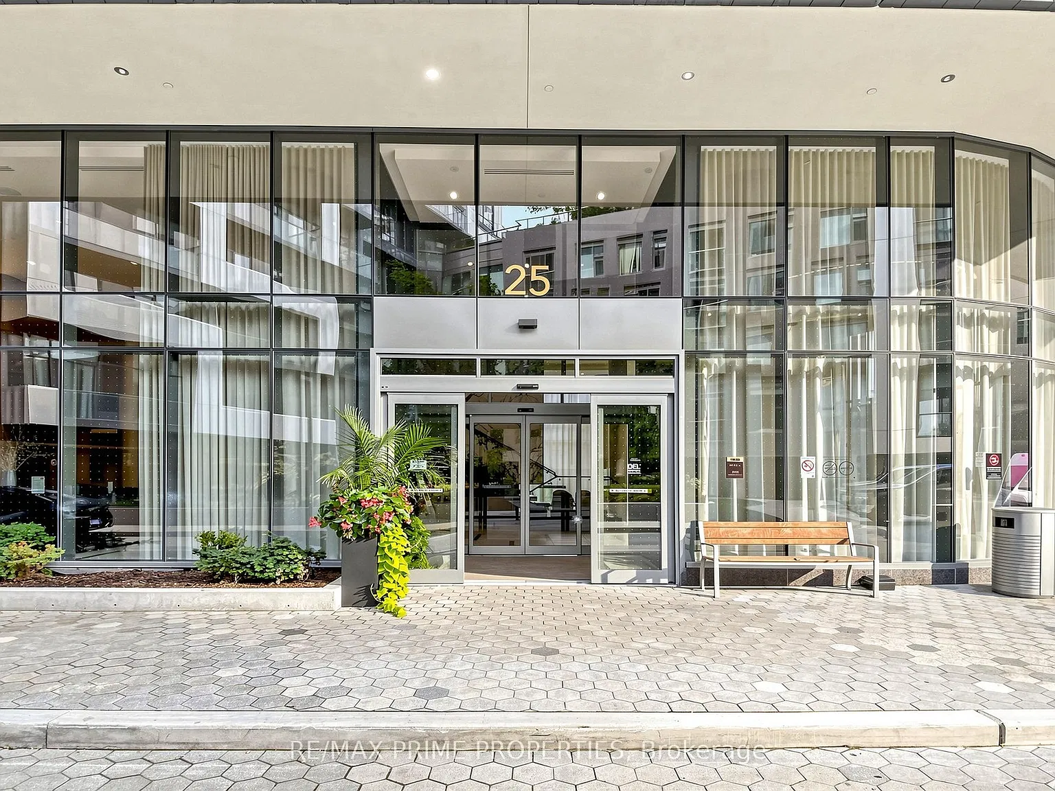 2 bed, $3,150 — Photo 2