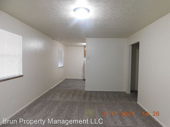 5th image of 3900 Seeber Dr APT 1